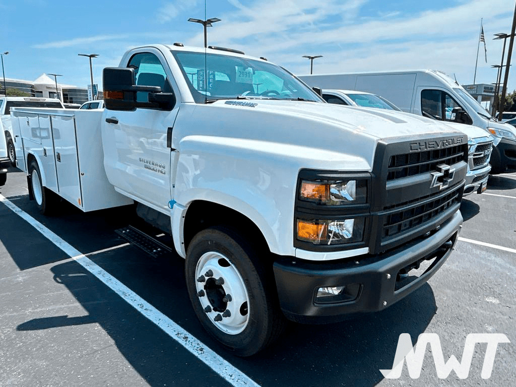 2023 Chevrolet Silverado 5500HD | Regular Cab | 12ft Utility Bed | 2wd | Diesel - New Work Trucks