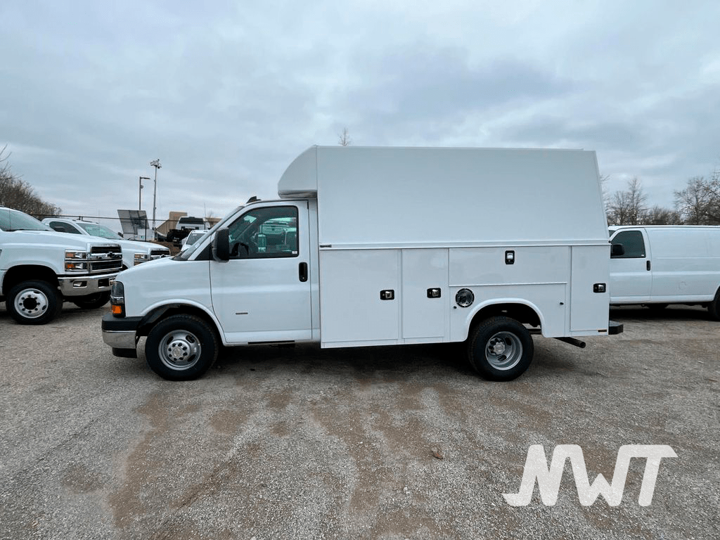 2024 Chevrolet Express 3500 | 12ft Work Box Van - New Work Trucks