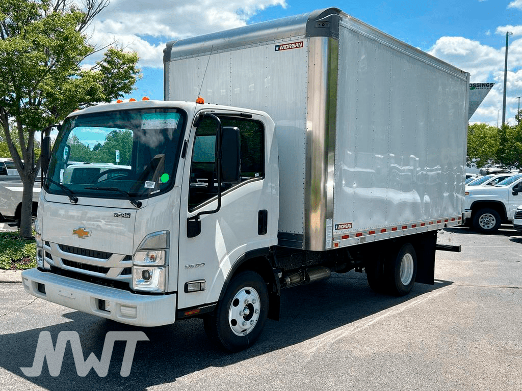 2024 Chevrolet LCF 3500HD | Regular Cab | 14ft Box Truck - New Work Trucks