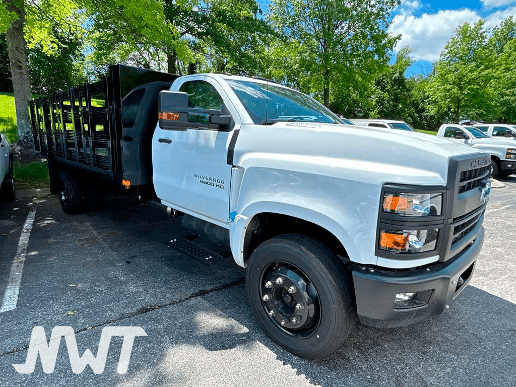 2024 Chevrolet Silverado 6500HD | Regular Cab | 16ft Stake Bed | 2wd - New Work Trucks