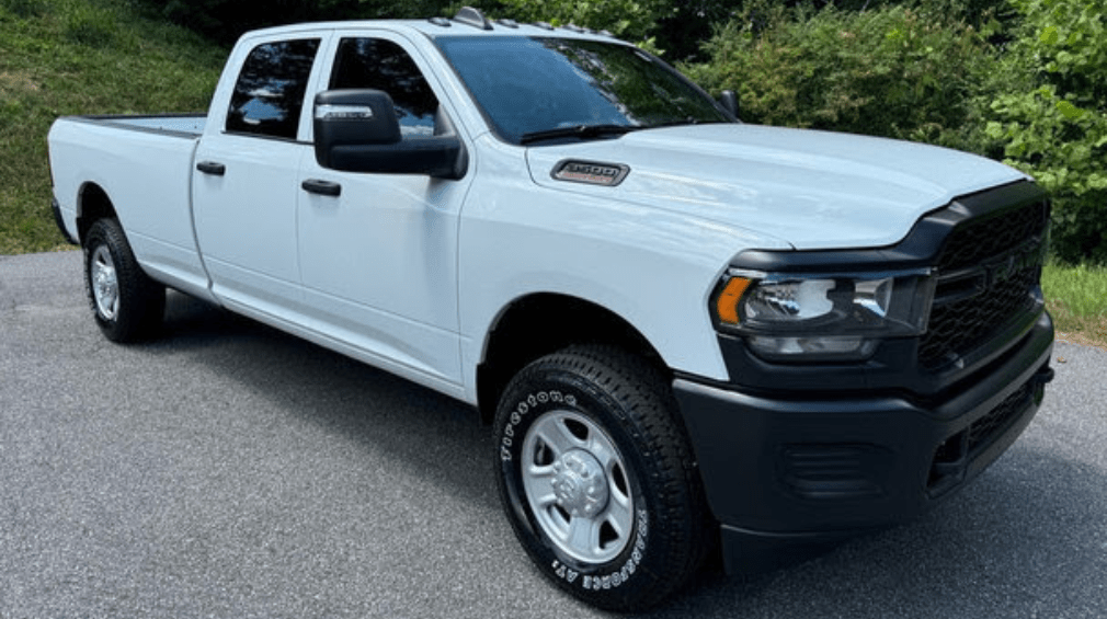 2024 RAM 3500HD | Crew Cab | Long Bed | 4WD - New Work Trucks
